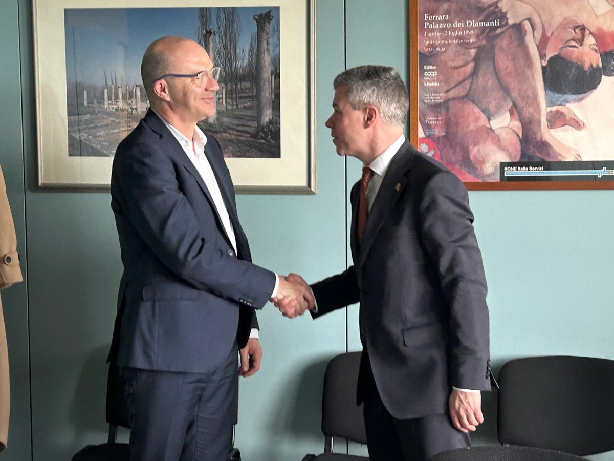 Dries Willems (@dries_willems) on Twitter photo 🤝Un onore incontrare il Capo di Gabinetto Luca Vecchi della <a href="/RegioneER/">Regione Emilia-Romagna</a>
👉🏻Confidiamo nel potenziare la collaborazione già eccellente. 🤝Un onore incontrare il Capo di Gabinetto Luca Vecchi della <a href="/RegioneER/">Regione Emilia-Romagna</a>
👉🏻Confidiamo nel potenziare la collaborazione già eccellente.