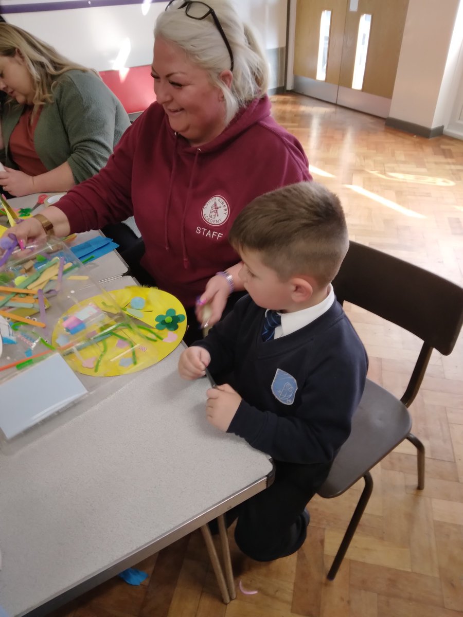 carletonparksch's tweet image. What a lovely afternoon our Reception class have had, making beautiful, colourful Easter bonnets with their grown ups. We are certainly feeling in the Easter spirit! #easterfun #schoolcommunity #Eastercrafts