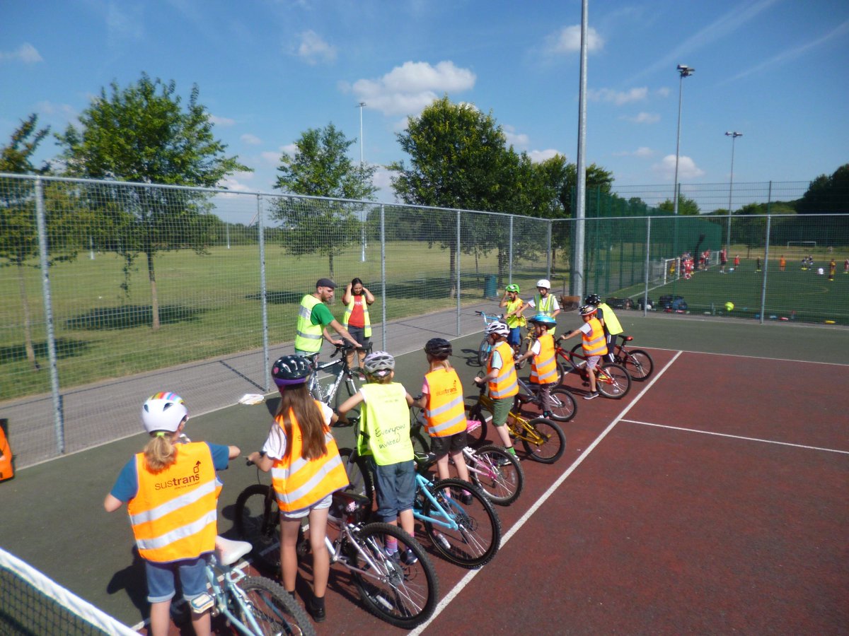 More information 👇 
Ages 4 - 7: 10 am or 1 pm
Ages 6 - 9: 11 am or 2 pm

10 spaces per session. Get in touch to reserve your space.

📩 Email: stuart.langridge@sustrans.org.uk
☎️ Phone: 07814 043 187

These sessions are funded by Bracknell Forest Public Health <a href="/BFC_Health/">BFC Public Health</a> (2/2)