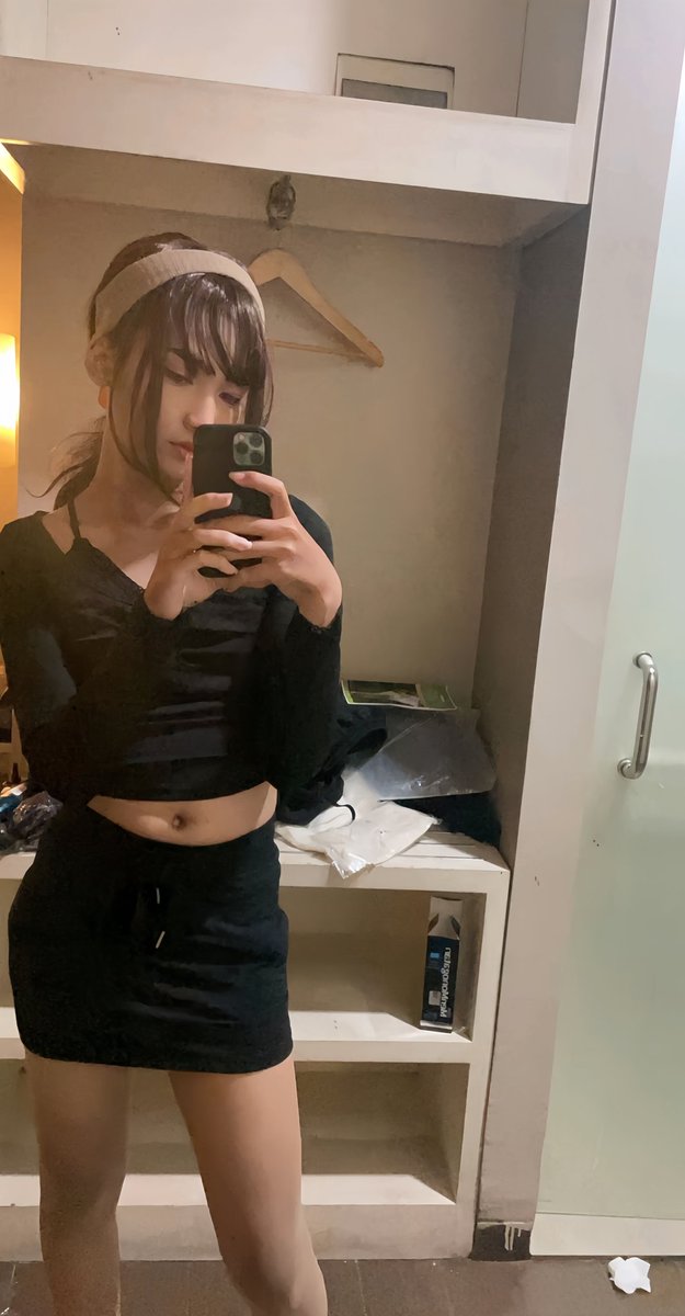 fellyys tweet media