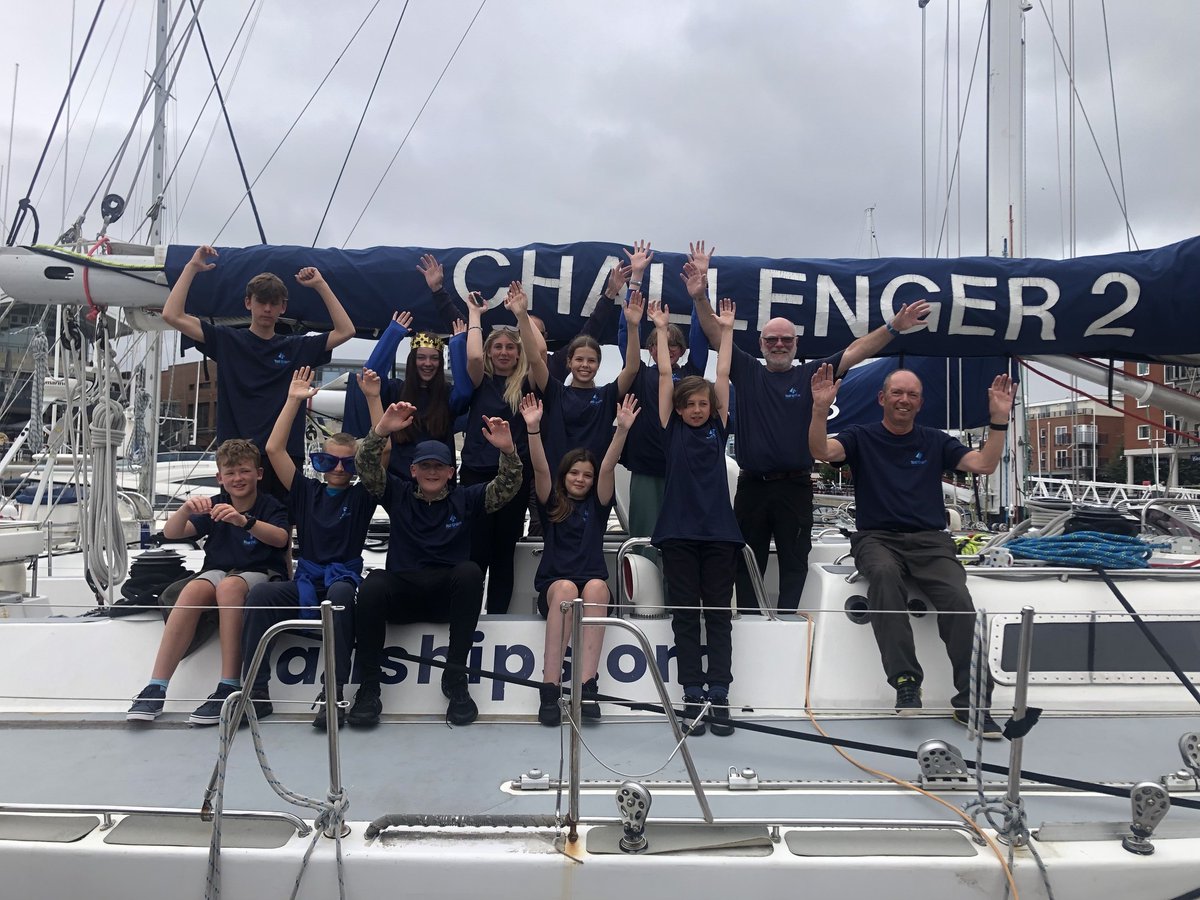Greenwich_Hosp's tweet image. 📢Greenwich Hospital has awarded a £640,908 three-year grant to the @NavalChildren to support its Life Chances programme, benefiting children and young people from former and serving Royal Navy families.
👉Learn more: shorturl.at/7BBb2