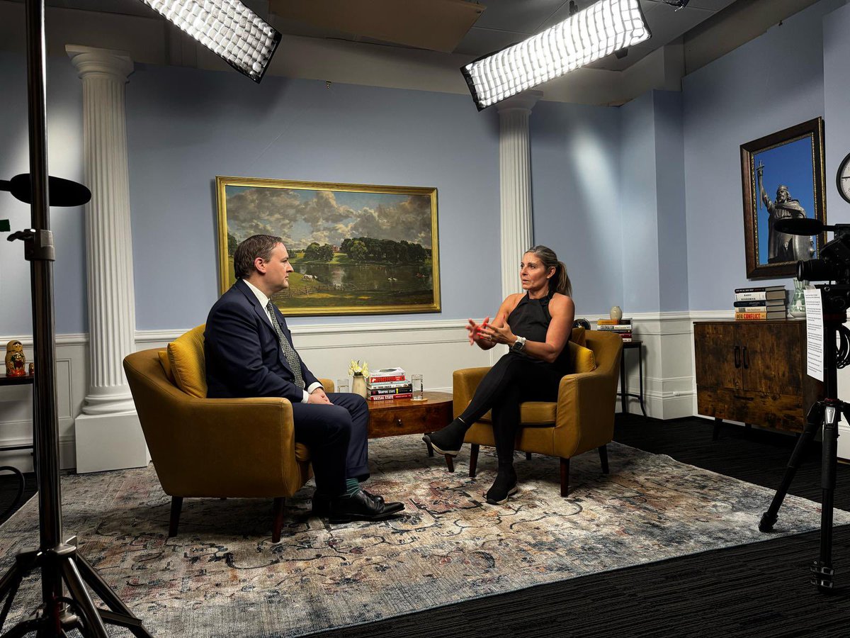 ejtayloruk's tweet photo. Every interview matters….

Thank you @LeeAlanHall @NTDNews for inviting me on your show. 

I am proud to be included in @BritishThgtLdrs and to talk about the important messages of the campaigning I do, and the very important conversation
around the 90-10 stat - 90% of children being abused are being abused by someone they know, yet the UK still insist on sharing the stranger danger message which is 10%‼️ - which BTW is still important - but the 90% is critical and VERY urgent 🚨 

@Project9010