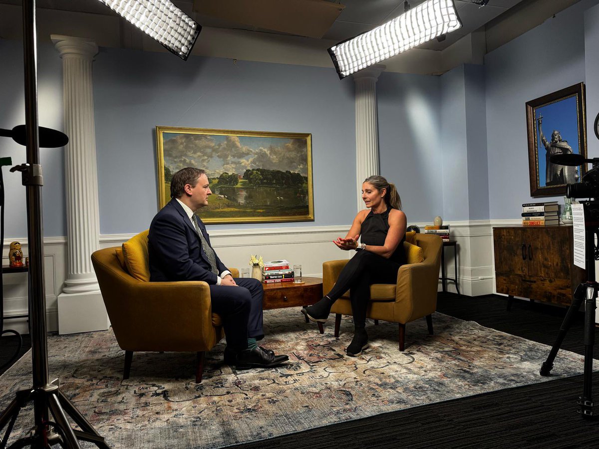 ejtayloruk's tweet photo. Every interview matters….

Thank you @LeeAlanHall @NTDNews for inviting me on your show. 

I am proud to be included in @BritishThgtLdrs and to talk about the important messages of the campaigning I do, and the very important conversation
around the 90-10 stat - 90% of children being abused are being abused by someone they know, yet the UK still insist on sharing the stranger danger message which is 10%‼️ - which BTW is still important - but the 90% is critical and VERY urgent 🚨 

@Project9010