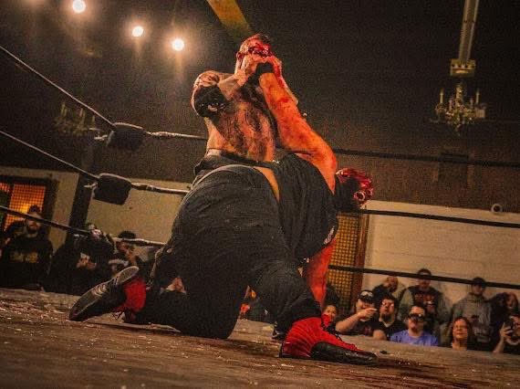 kinggordzilla's tweet photo. Shlak had his hands full with @fatu_journey. An absolute brutal match at @sVnWrestling and @RuthlessPro419 #WhiteLineFever. #NoGods https://t.co/Z8dhczSZWG