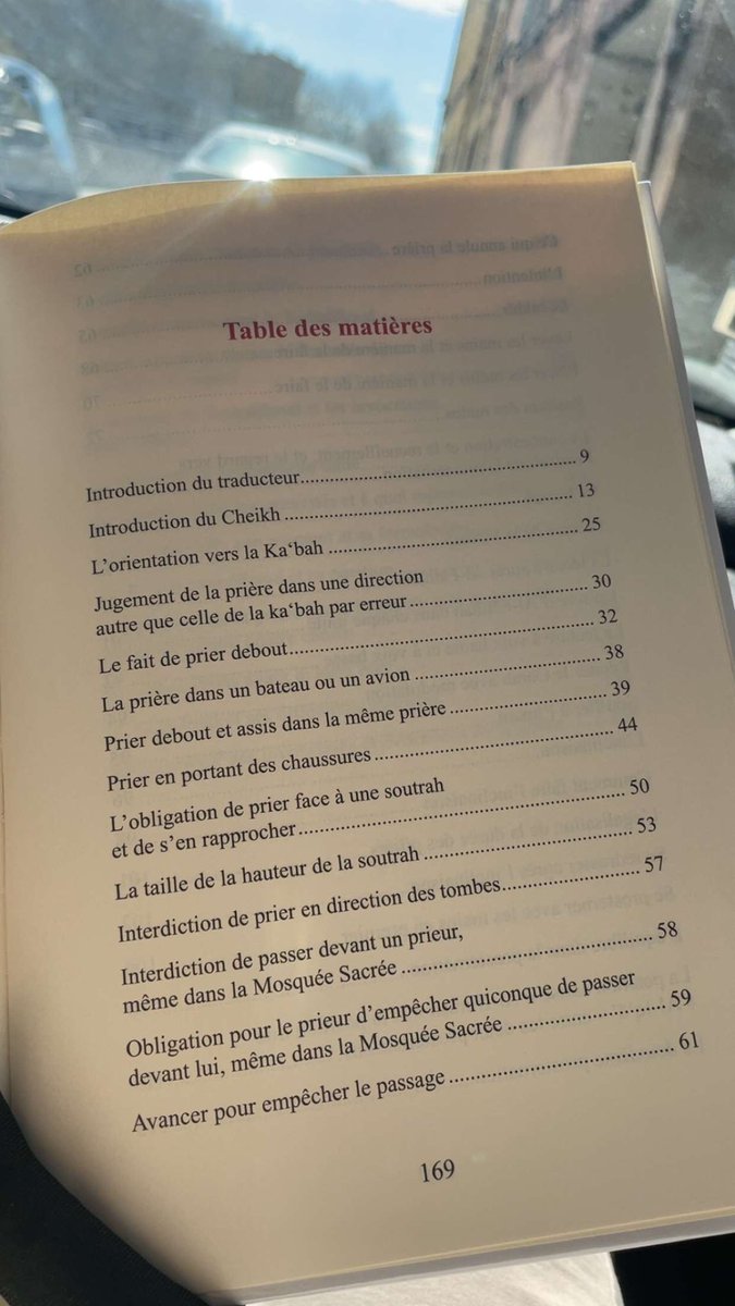 MaktabaAbdullah's tweet photo. Sommaire de ce magnifique livre 💙🤍 https://t.co/6yfKS7TMqJ