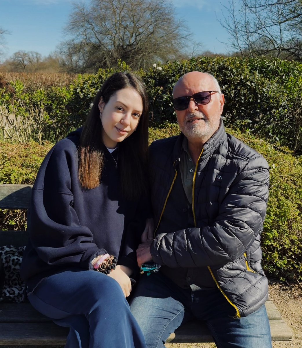 Papa 💖🥰

Had a lovely weekend at home on leave from the hospital. Now back here 🙄😩