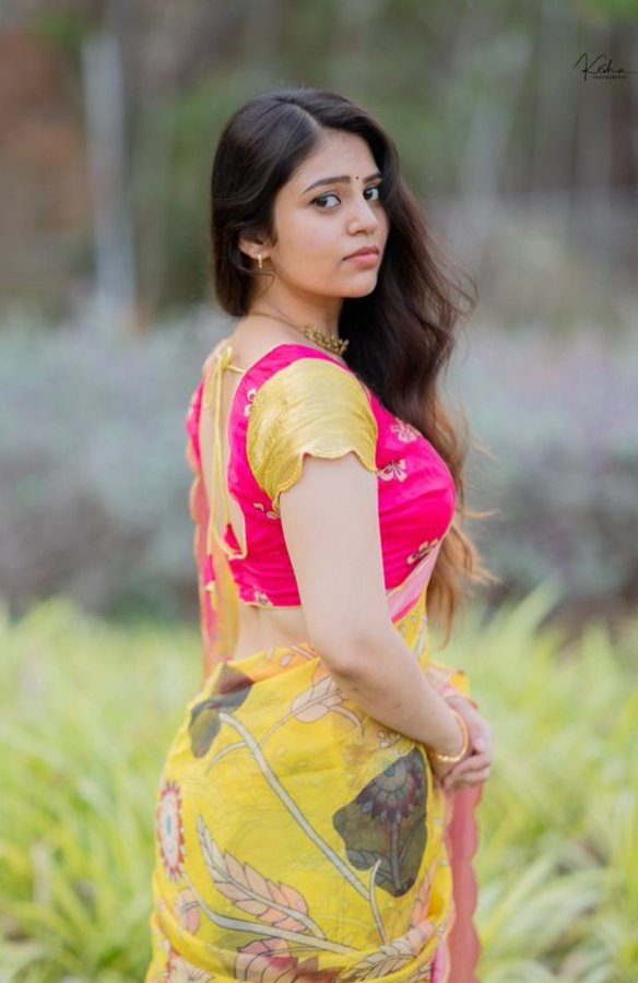 GndRc_baIAAwmg-?format=jpg&name=900x900