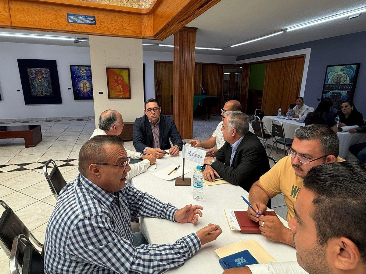 La PRODEUR participó en la Jornada Regional del Taller de Capacitación para la Implementación de los Programas y Políticas Públicas que Garantizan el Acceso a la Vivienda Adecuada a la Región Ciénega.
Con sede en Ocotlán.