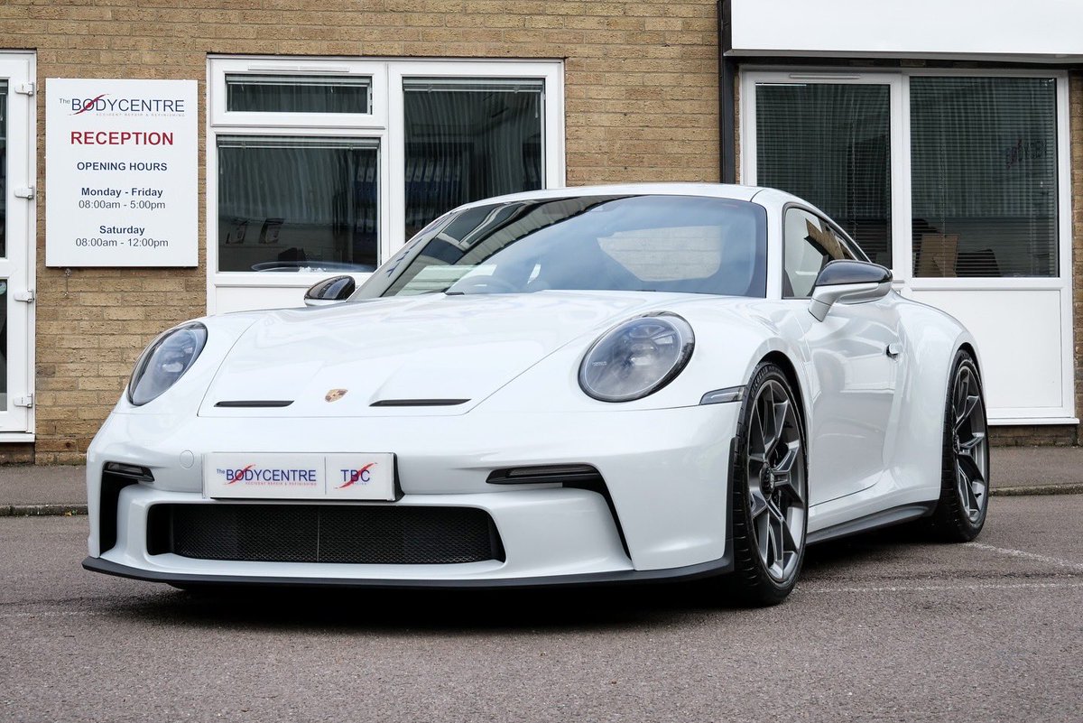 We are thrilled to announce that we are the first official installer in the UK for InvisiWrap, a transparent vinyl wrap that almost defies the laws of physics. This Cutting-edge nano-optic technology offers unparalleled clarity and protection, making it virtually invisible 🤯