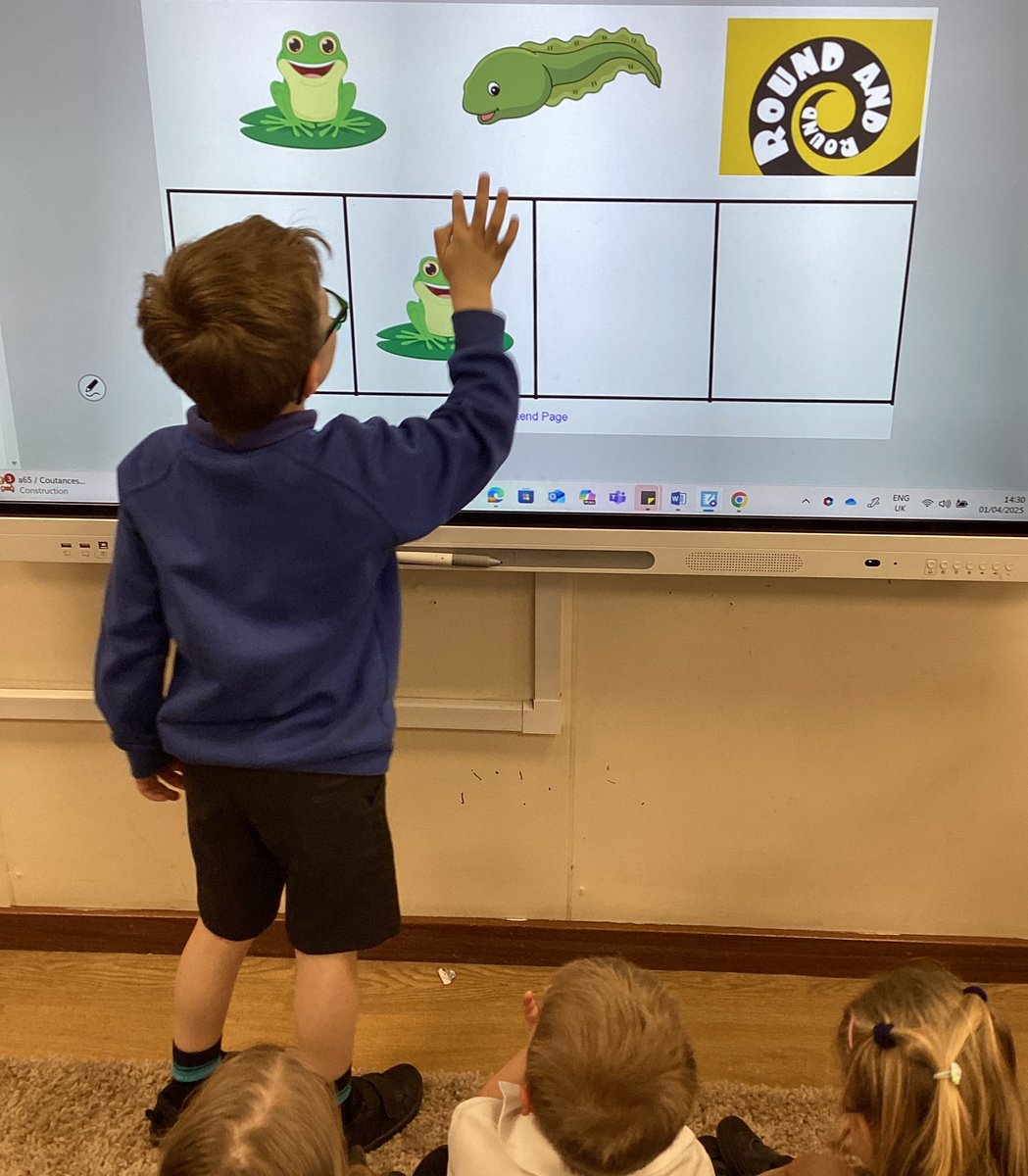JCAWakefield's tweet photo. Super composition from Year 1 today, so that we can use our bodies to create different rhythms! @music_jca https://t.co/ULIHPgzyPw