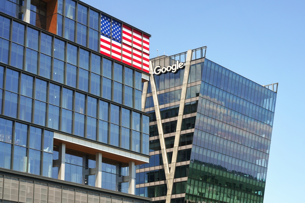 Fairfax County EDA (@fairfaxeda) on Twitter photo .<a href="/Google/">Google</a> continues to grow at <a href="/Comstockcos/">Comstock Companies</a> <a href="/Reston_Station/">Reston Station</a>, expanding into another floor in the mixed-use development's signature trophy office. The move marks its third expansion since 2019. Google will now occupy more than 168,000 sq-ft in the tower. bizjournals.com/washington/new… .<a href="/Google/">Google</a> continues to grow at <a href="/Comstockcos/">Comstock Companies</a> <a href="/Reston_Station/">Reston Station</a>, expanding into another floor in the mixed-use development's signature trophy office. The move marks its third expansion since 2019. Google will now occupy more than 168,000 sq-ft in the tower. bizjournals.com/washington/new…