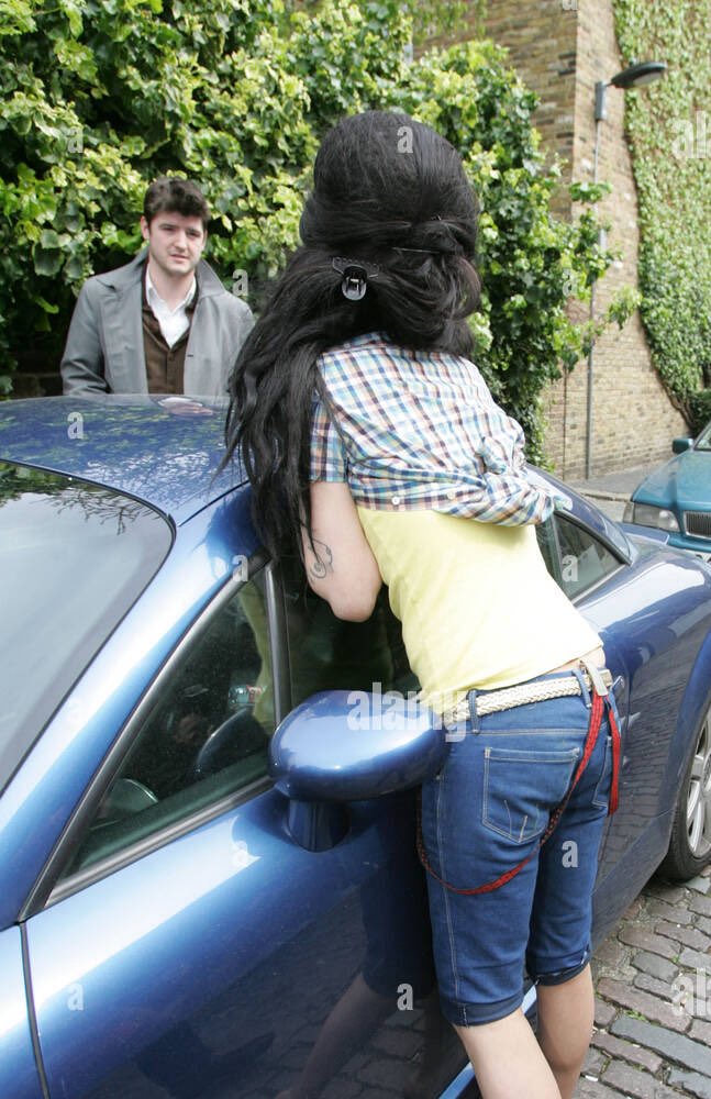 I wanna know why Martin Fowler (1996-2007) was hanging around with Amy Winehouse ??