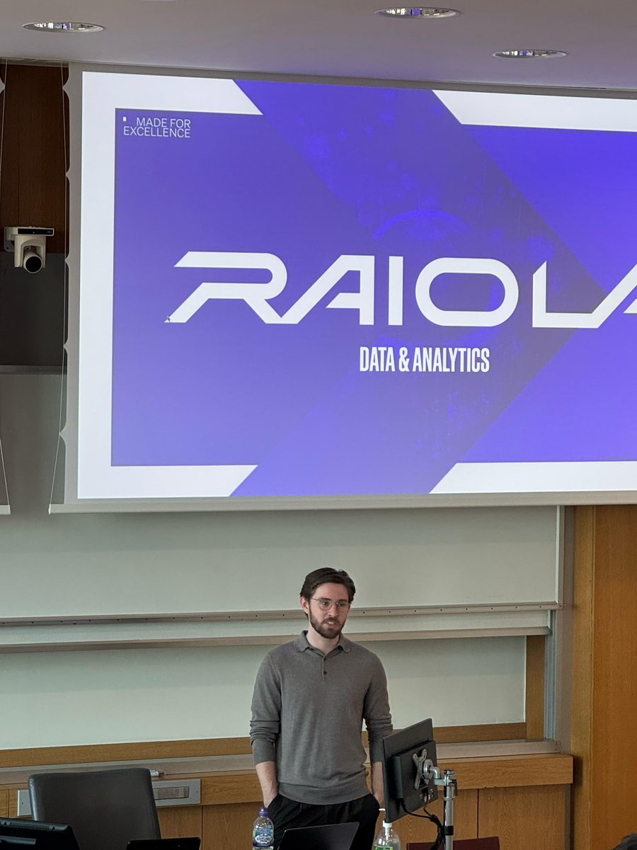 No GW30 video from me this week unfortunately! #FPL

Busy presenting at Bocconi University in Milan about how we use data &amp; analytics at Raiola 📊