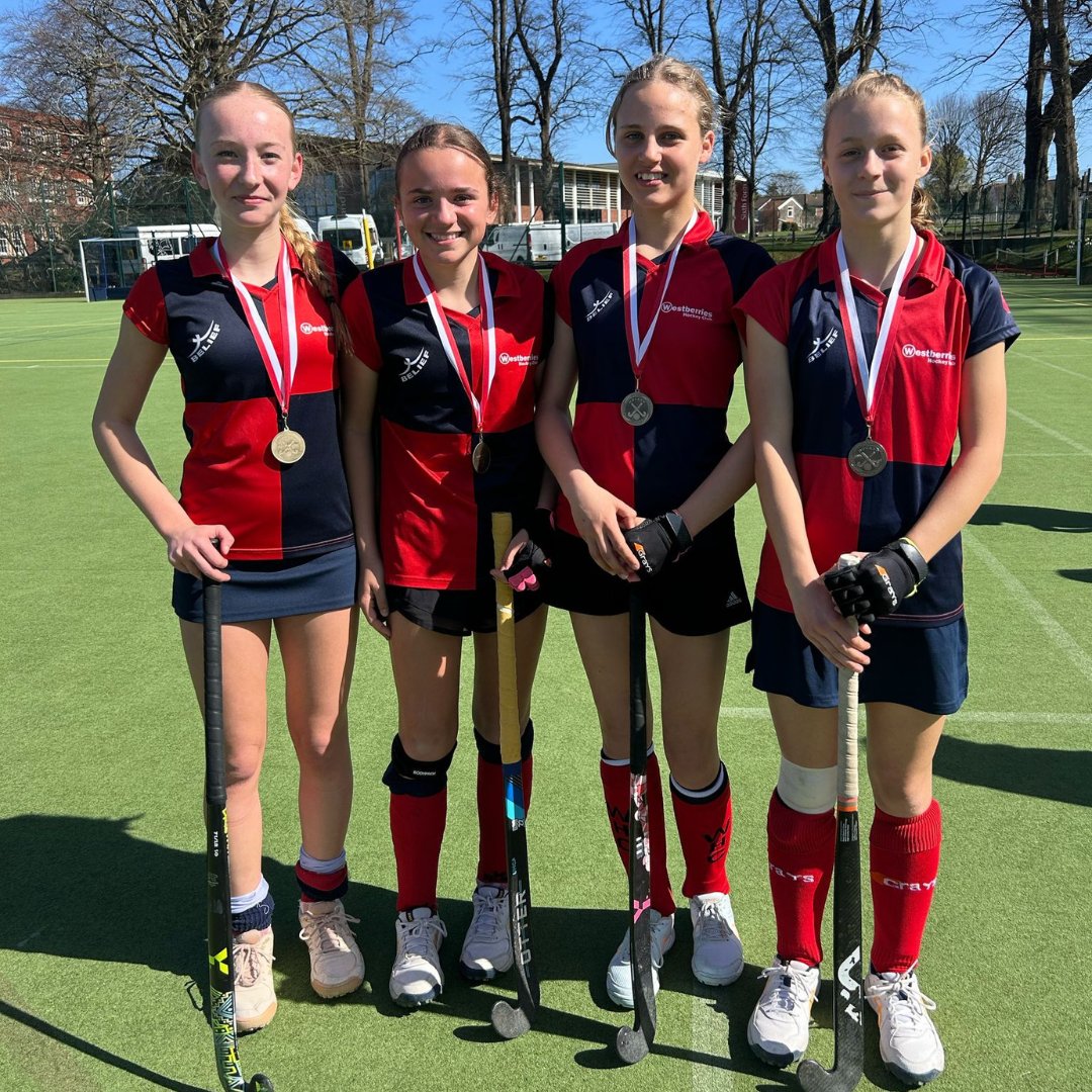 The hockey season came to a successful end for Westberries U14A players Sophie, Grace, Sophia and Jasmine who were crowned Avon U14 League champions this weekend, beating Cirencester 8-0 to finish at the top of the league. 🏑