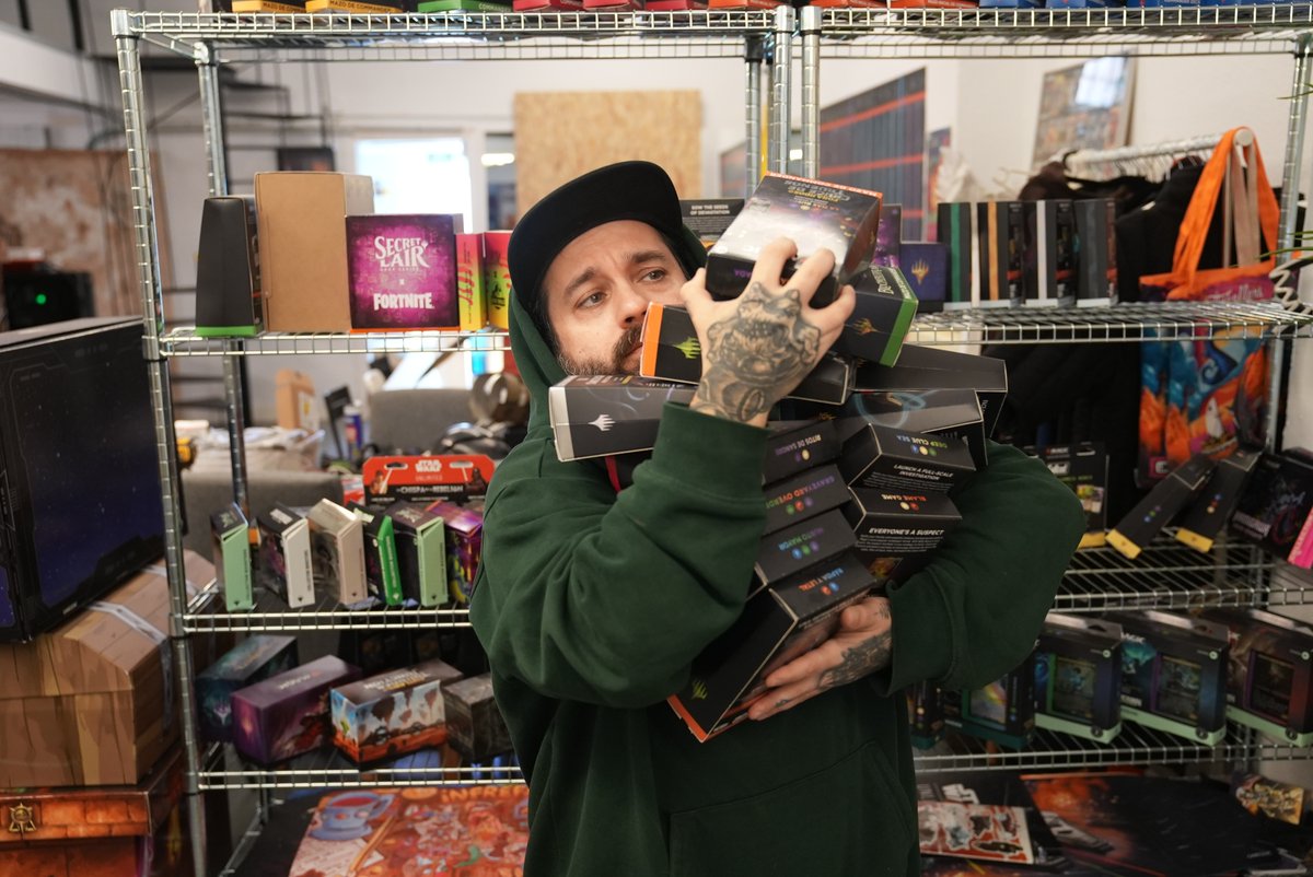 infrecuentes's tweet image. ¡SORTEOOOO!💥 

¡El domingo estaremos en la @COMIC_bcn!

➡️ Trae tus cartas y únete a @Wismichu, @noa_pls, @xpandarojox, @Aniasitaa y @AlexClotet en nuestra Commander Party.

Y si todavía no tienes entradas... ¡Corre al link de abajo!🤯 
⚠️ Estamos sorteando tres entradas dobles…