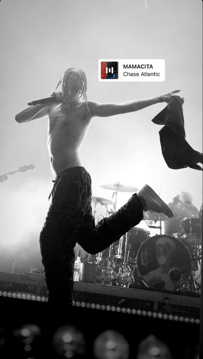 dailymitty's tweet image. day 7 but i almost forgot to post erm