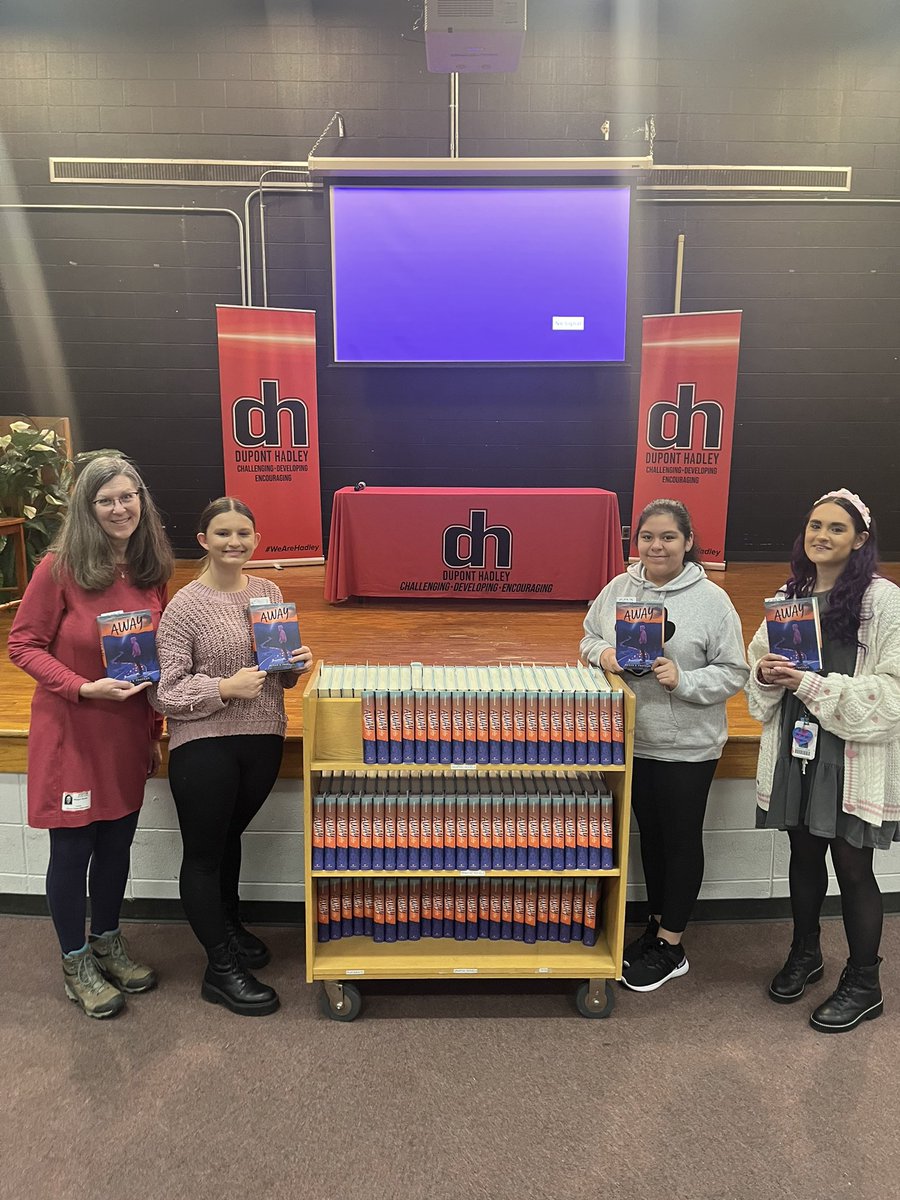 MNPSLibraryServices (@mnpslibraries) on Twitter photo Happy School Library Month to our MNPS Library Staff! We are grateful for you and all of your hard work in growing and inspiring readers every day! 📚🌟<a href="/MetroSchools/">Metro Schools</a> #mnpsreads #slm #slm40 Happy School Library Month to our MNPS Library Staff! We are grateful for you and all of your hard work in growing and inspiring readers every day! 📚🌟<a href="/MetroSchools/">Metro Schools</a> #mnpsreads #slm #slm40