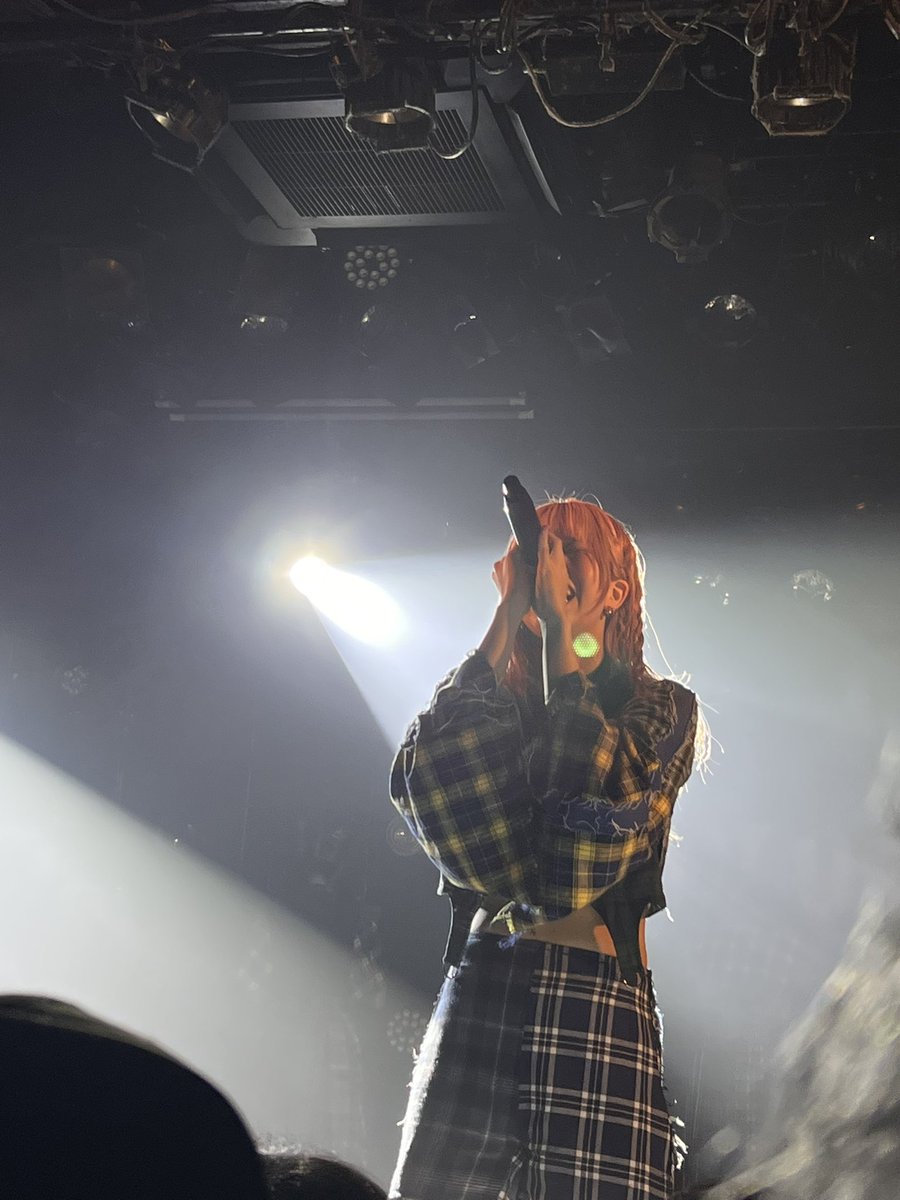 いつもかいなサンの魂の歌声で、BLUEGOATSの世界に引き込まれます。
デビュー6周年おめでとうございます。これからもよろしくお願いします🙇
 #かいなぴ6周年おめでとう