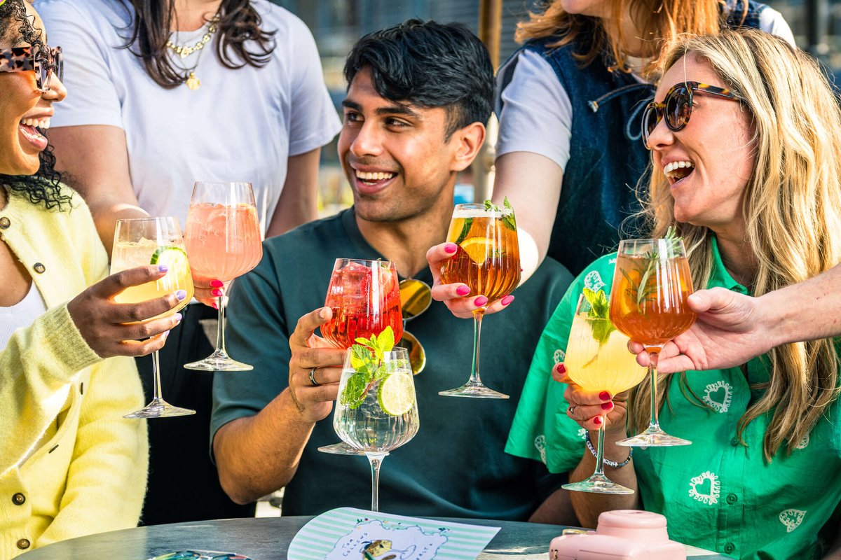 DUNSTANTEAM's tweet photo. 🍹✨ Introducing Our NEW Spritz Menu! ✨🍹
Say hello to sunshine in a glass ☀️! Our new spritz creations are here to elevate your sipping experience. From classic favorites to bold new twists, there’s a spritz for every mood and moment. https://t.co/is8sfqSc7g