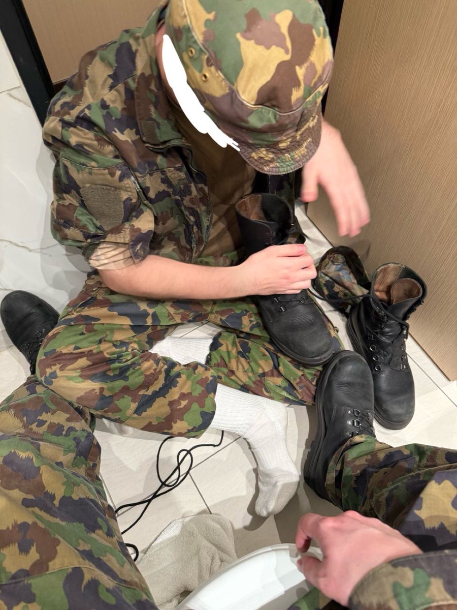 Hello Ajskans (@helloajskans) on Twitter photo how my sergeant <a href="/kinkyswissboy/">kinkyswissboy</a> was waiting for me (1st pic), how I ended up tied to the chair, gagged, edged, dick under electro and nipples tortured, and how I was made to untie and tie my boots many times
a typical recruitment, nothing special ๐ซก
(watch out for the revenge ๐) how my sergeant <a href="/kinkyswissboy/">kinkyswissboy</a> was waiting for me (1st pic), how I ended up tied to the chair, gagged, edged, dick under electro and nipples tortured, and how I was made to untie and tie my boots many times
a typical recruitment, nothing special ๐ซก
(watch out for the revenge ๐)