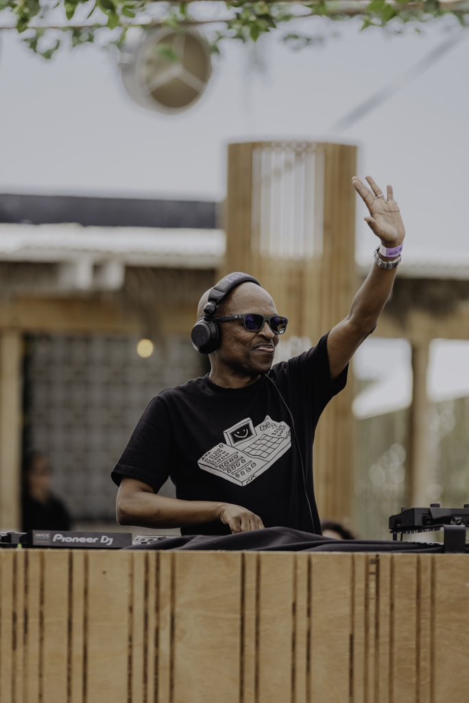 ARTIST HIGHLIGHT: VINNY DA VINCI🕺

A pioneer. A tastemaker. A legend.💯

Vinny Da Vinci’s set at the Brunch Afterparty was a masterclass in deep house. He didn’t follow the vibe - he created it.😮‍💨

The weather was perfect, the vibes were flowing, and the music? Flawless. We say