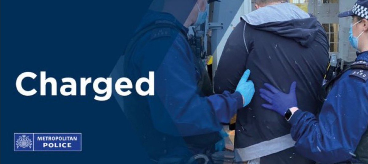 Junction SNT were involved with the arrest of a male yesterday for Possession of an Offensive Weapon. The male was taken into custody and charged for this offence #CommunityCrimeFighting