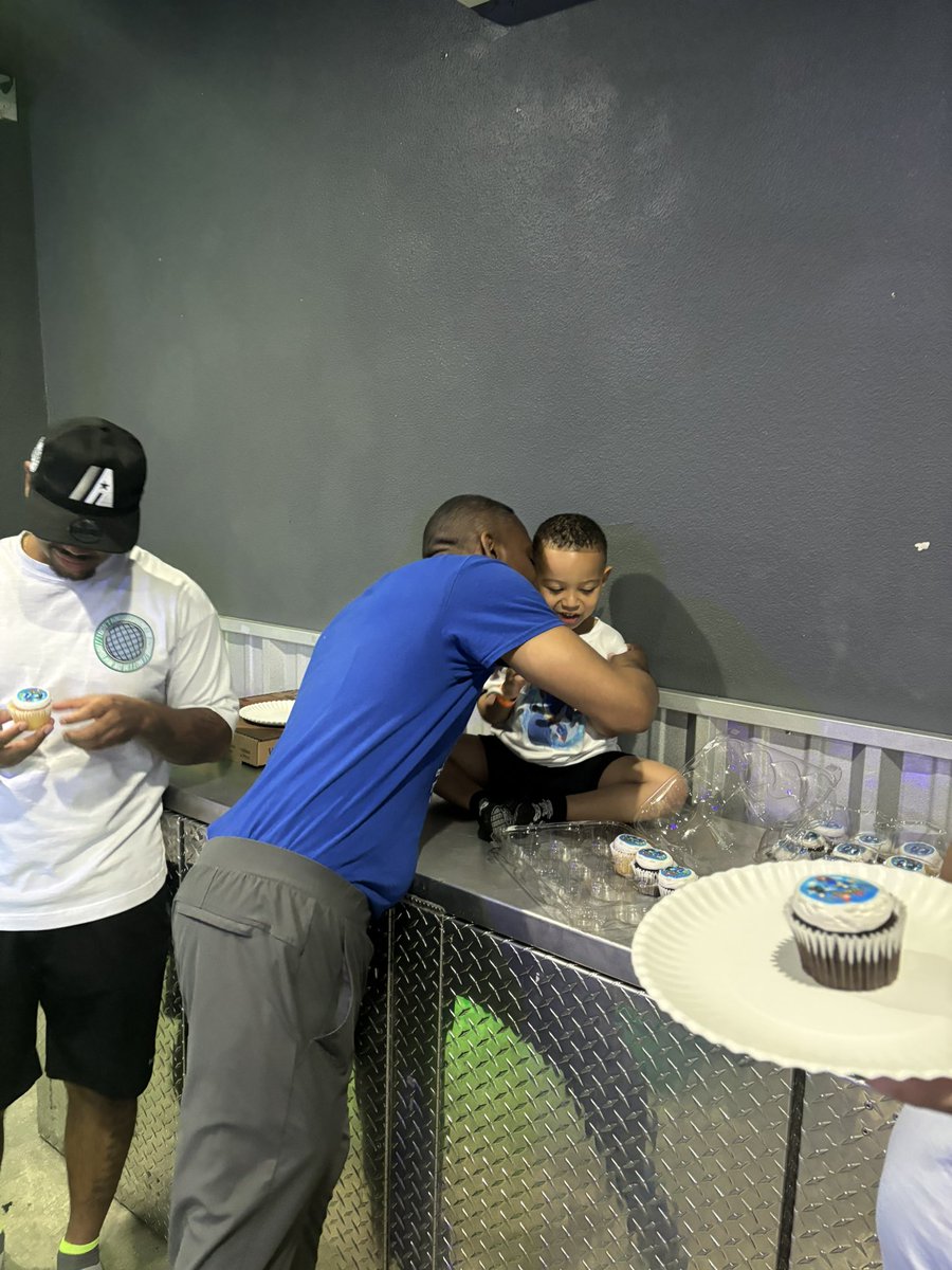 Coach Taylor (W.) tweet media