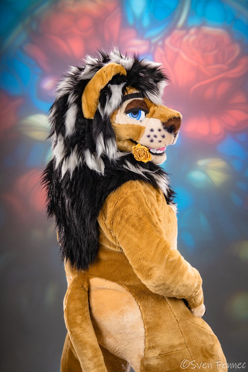 Go ahead and fool me into loving you 
💙💙💙

📸 <a href="/SvenFennec/">📸🦊 Sven Fennec 🍥</a>