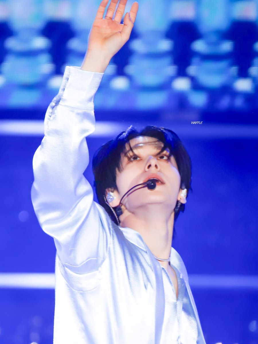 WAFFLE_726's tweet photo. 240514 열린음악회

#환웅 #HWANWOONG #원어스 #ONEUS https://t.co/0pEmldk03b