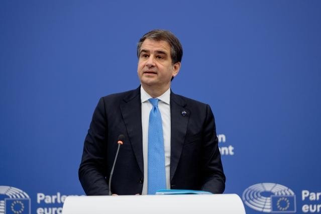 🇪🇺 Oggi la #Commissione ha approvato la proposta per la modernizzazione della politica di coesione.
Cinque nuove priorità: competitività, difesa, gestione idrica, efficienza energetica, politiche abitative per rispondere alle diverse esigenze delle regioni europee. Dalle regioni