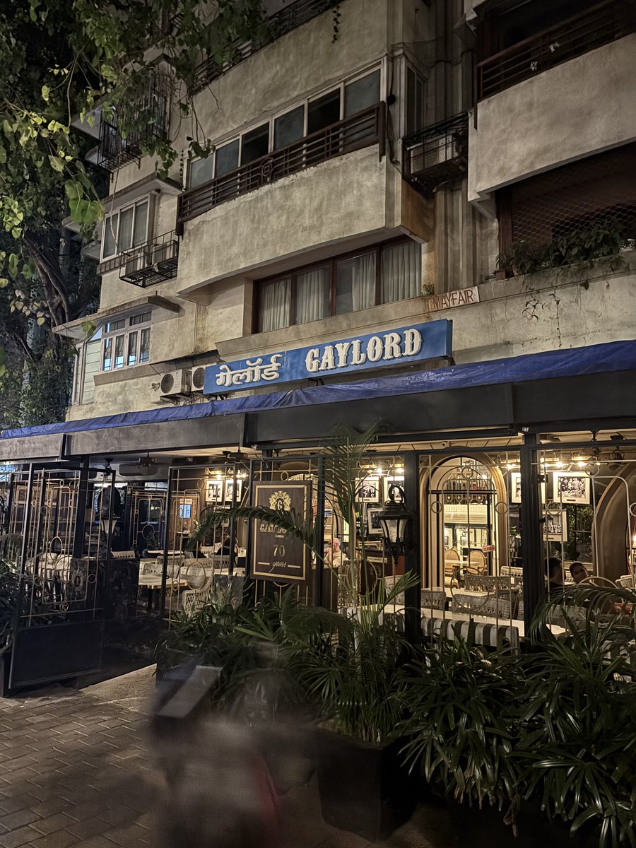 lostintrovert_'s tweet image. Went here and everyone knew your name