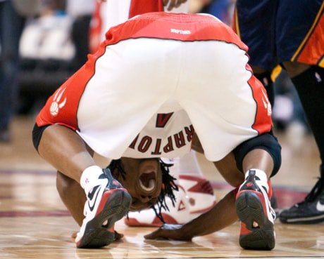 BREAKING: The Toronto Raptors are reportedly finalizing a plan to have Chris Bosh’s jersey retired next season, per multiple sources. No date has been announced yet. 

Scottie Barnes will be wearing a different jersey number starting next season.