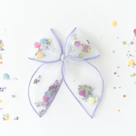 CheekyPlumLLC's tweet photo. 📷📷 Ready to make a splash? Our Mesh Shaker Bow in Seashell Shine is full of sparkles, seashells, and ALL the fun! 📷📷 Shake it, twirl it, sparkle it—this bow is pure beachy happiness! 📷📷#SeashellShine #SparkleAndShake #mermaidvibes
https://t.co/8rUtDOBUql https://t.co/1RNIXKPhHP