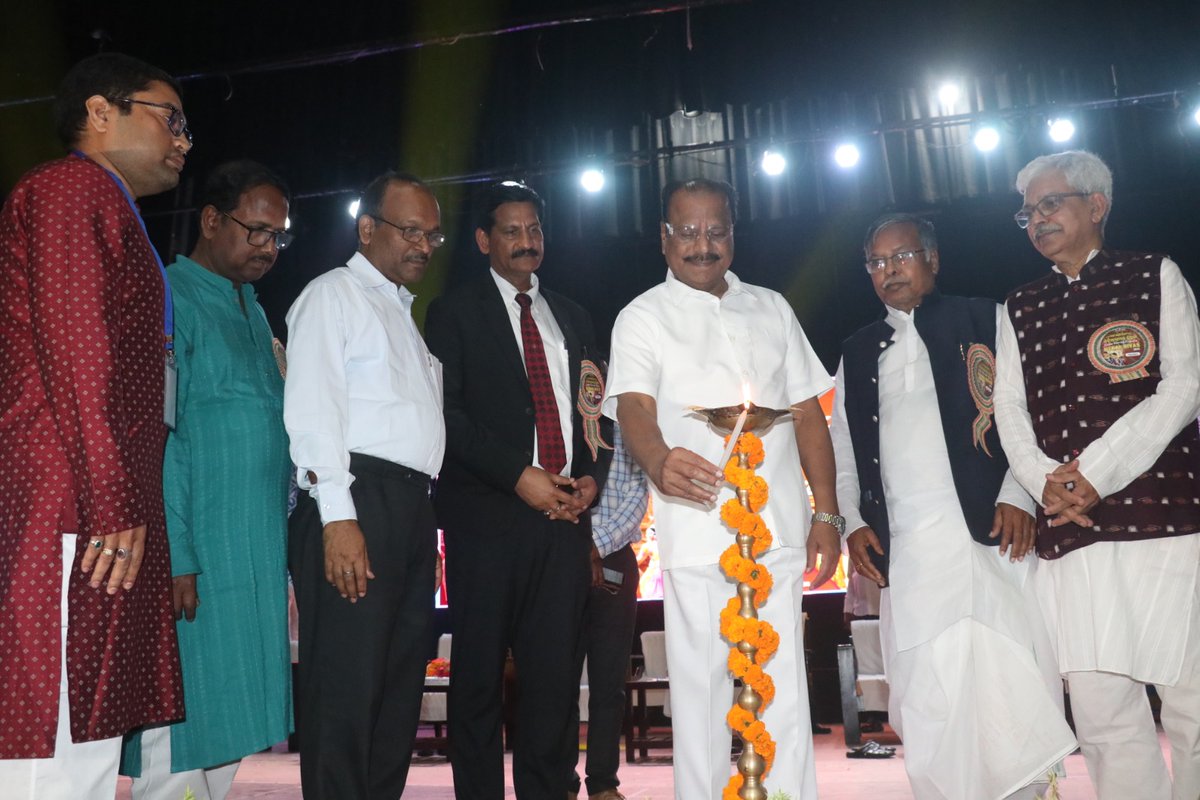 TripuraGovernor's tweet photo. Hon'ble  Governor  of  Tripura  Shri Indra Sena Reddy Nallu graced the Celebration  of Utkal Divas - 2025 organised  by Odia Samaj Tripura at Rabindra Satabarshiki Bhawan  Agartala. 1/2 https://t.co/7UjH1j7UOt