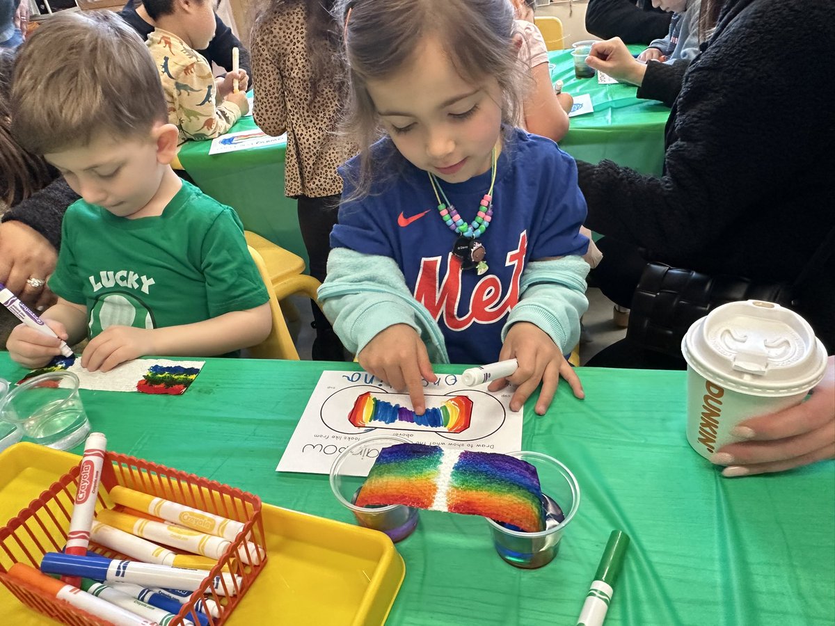Pre-k Family Day! We had so much fun “growing rainbows” 🌈 and munching on our rainbow snacks. <a href="/DocPalton/">Doc Palton</a> <a href="/CChavezD31/">Christine Chavez</a>