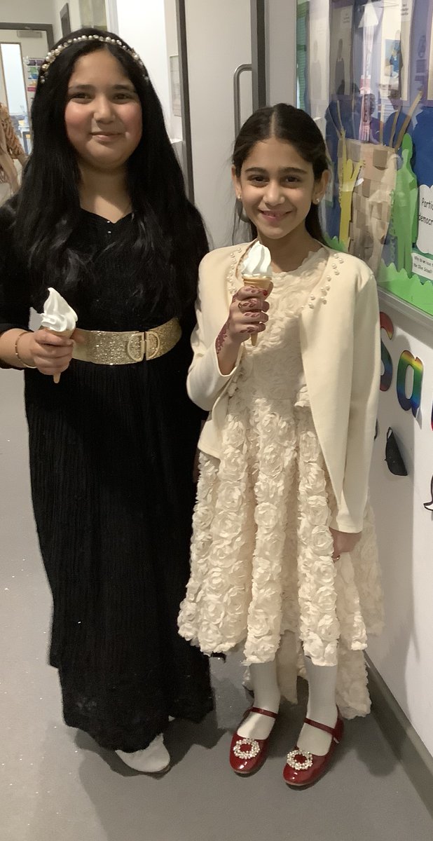 olive__preston's tweet photo. Treats for our amazing children. #EidCelebrations #EidUlFitr2025 #EidParty #CreatingMemories #Fun #Celebrations #Ambition #Respect #WeAreSTAR https://t.co/658r54f7xn