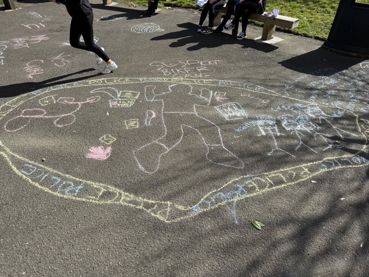 __MrHart's tweet photo. Some great chalk P.E.E paragraphs and Crime and the Law inspired drawings from S3 today in Modern Studies 🖼️ ☀️ 
@MODERNSTUDIES11 @CglenHighSchool https://t.co/kNgaJTANXl