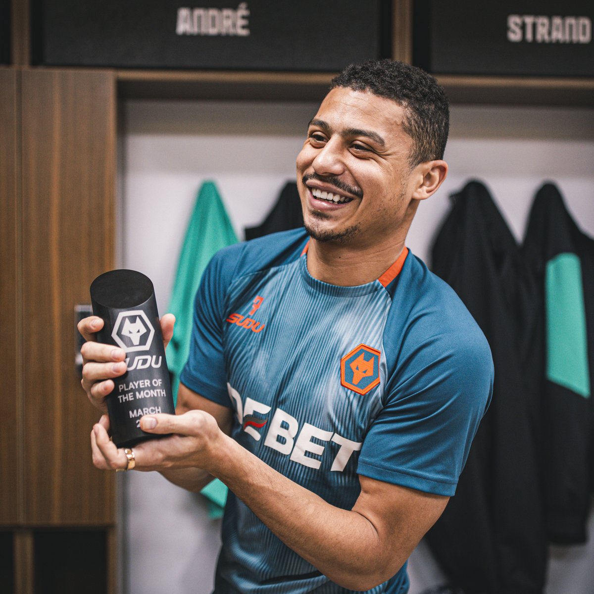 Wolves's tweet photo. 👑 https://t.co/BCmLZdxh2t