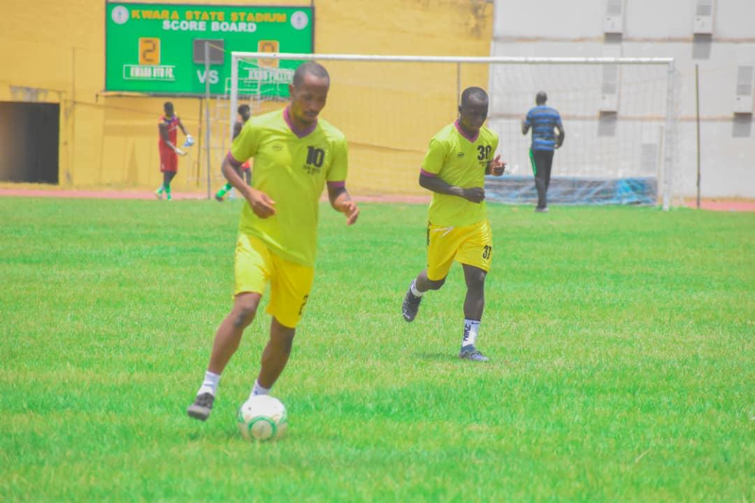 BOOM:

Signed and Sealed!

Osun United bolstered their squad with the addition of a mercurial midfielder, Oladosu Mubarak.

Ace_Yellow teamed up with the Imole Gladiators that will sees him till the end of the <a href="/nnationalleague/">Nig National League</a> 2024/2025 season.

Good Luck!