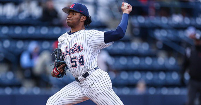 🚨BREAKING🚨: Ole Miss QB Austin Simmons announces he is retiring from football and refocusing his career on baseball.

Head Football Coach Lane Kiffin calls it a “devastating loss” for the team, while Head Baseball Coach Mike Bianco is “excited to have another midweek arm”