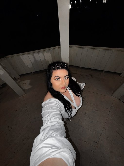 sheiszoee