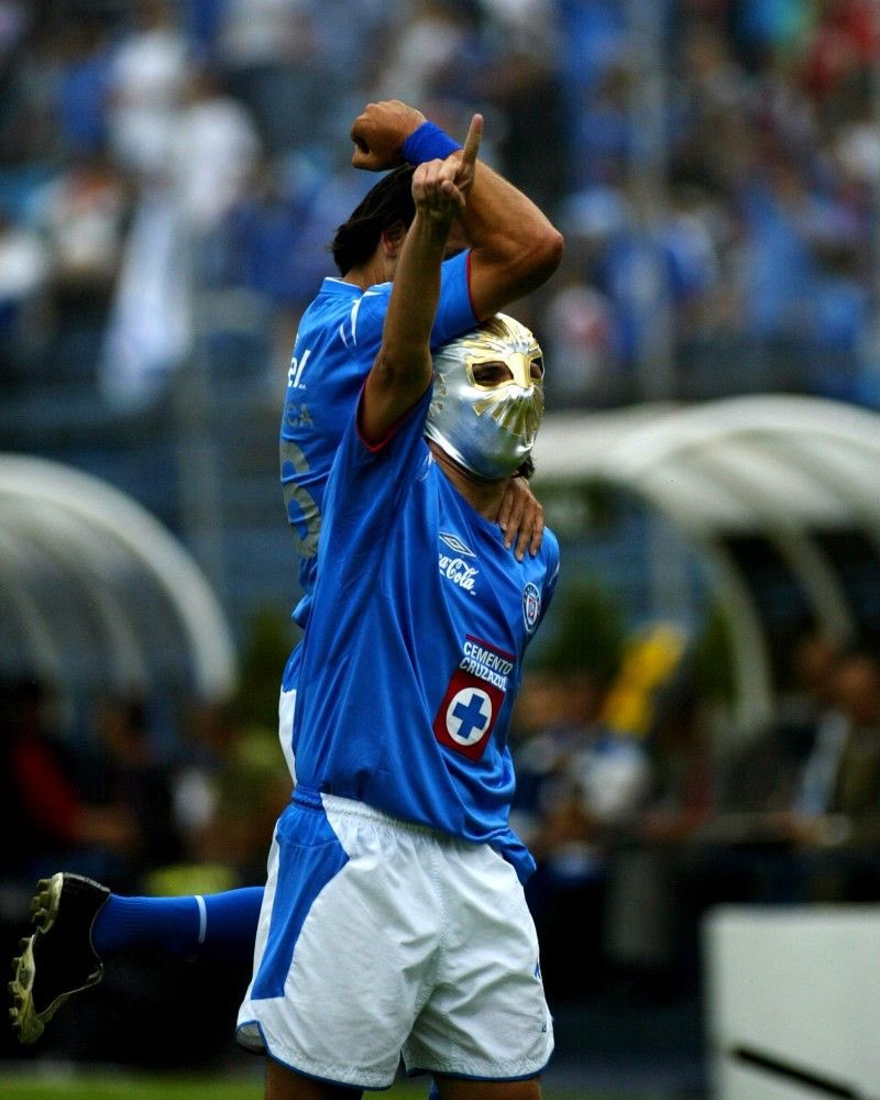 Mexitips1's tweet photo. Si el Cruz Azul le gana hoy al América, voy a sortear $3,000MX entre los RT 🔂 de esta publicación. 

¡Solo participan seguidores! 💙🔥 https://t.co/uWrdXAeRTP