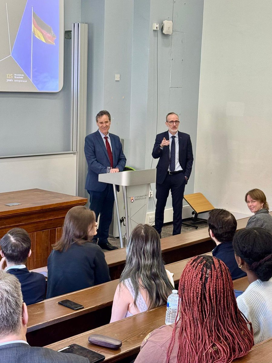 Very informative visit to <a href="/unibirmingham/">Uni of Birmingham</a> &amp; discussion with students. Congratulations on the 125th anniversary. 
Many ties to 🇩🇪, like Goethe University Frankfurt, but also through Horizon Europe. Innovative work at <a href="/TyseleyEnergy/">Tyseley Energy Park</a>. Thanks to Pro Vice Chancellor Robin Mason &amp; team.