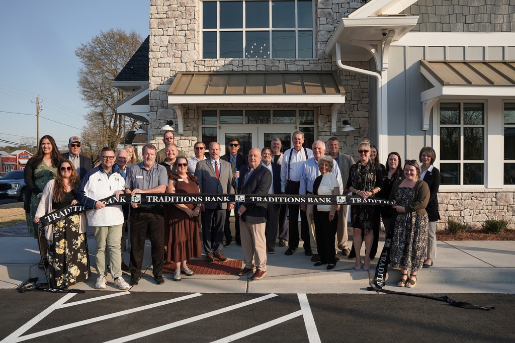 eclipsebbuilder's tweet image. Congratulations to Traditions Bank, a division of Rabun County Bank, on the grand opening of their beautiful new branch in Clarkesville, GA! ⁠
⁠