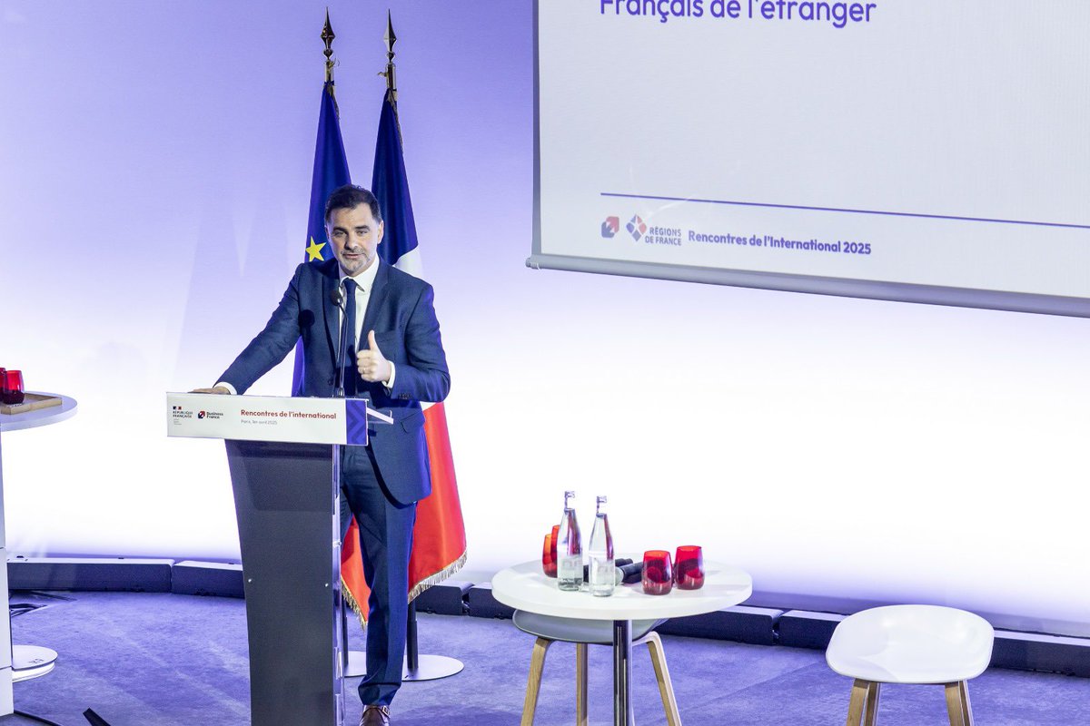 Laurent Saint-Martin tweet media