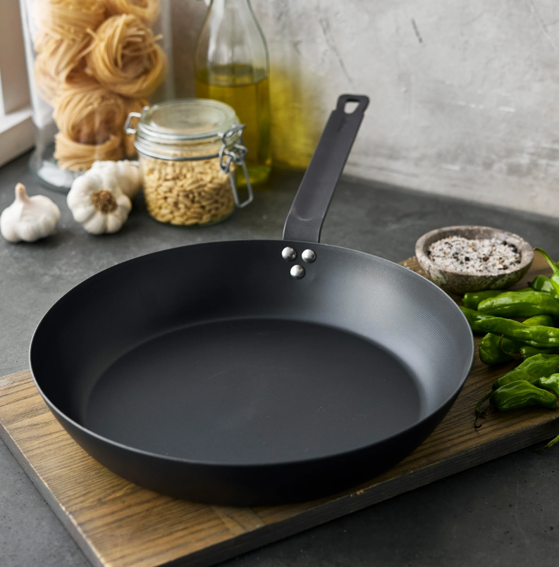 UGC SHOP tweet media