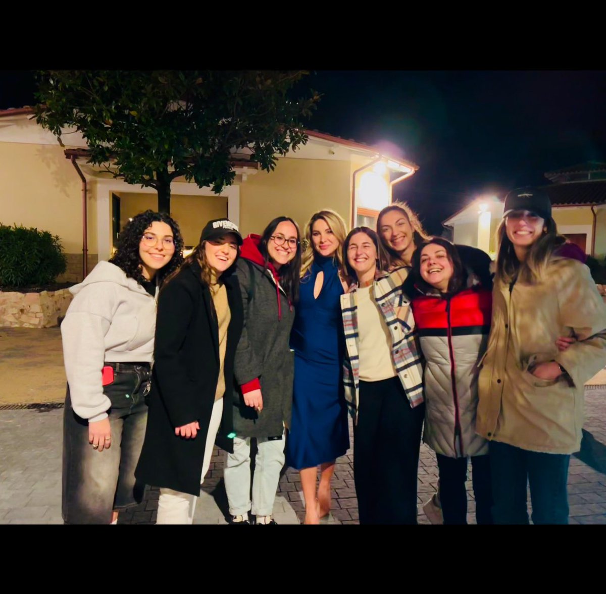 Lolita 🇧🇷 tweet media