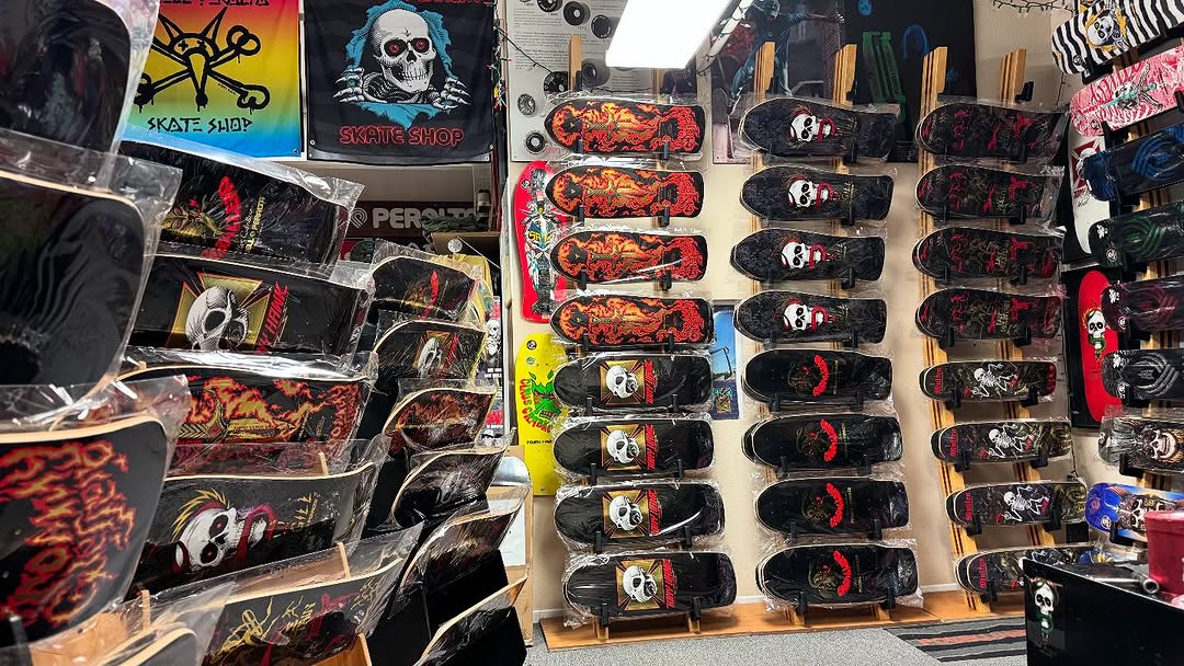 BonesBrigadeDoc's tweet image. Ask your local skate shop if they have Bones Brigade Series 16 on their shelves.
These ones are at the Powell-Peralta Skate Shop in Goleta, CA.