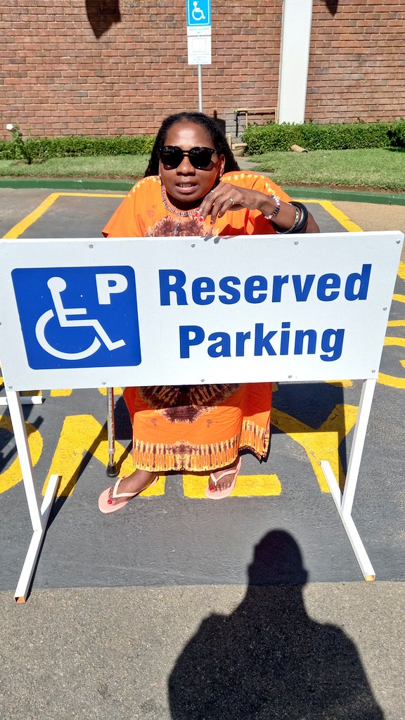 GwiziSoneni's tweet photo. #DisabilityReservedParking is for #PWDs It's a #DisabilityRight that should not be violated.
●Thank you @HolidayInnByo 😊 for making sure non-disabled drivers don't park on #ReservedParking for #PWDs
See you soon! https://t.co/yADz3yEFXT