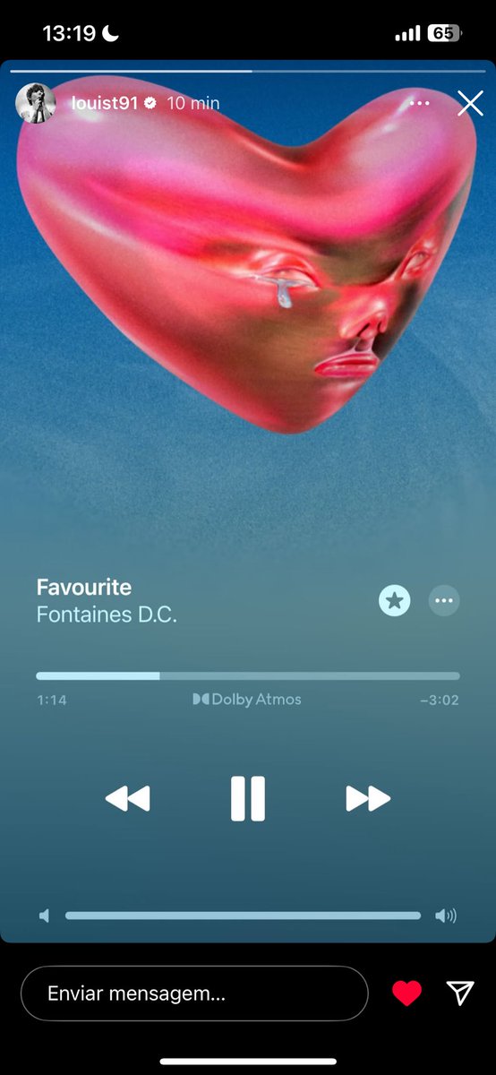 Louis ouvindo a música “Favourite” do Fontaines D.C! 

📲 via stories